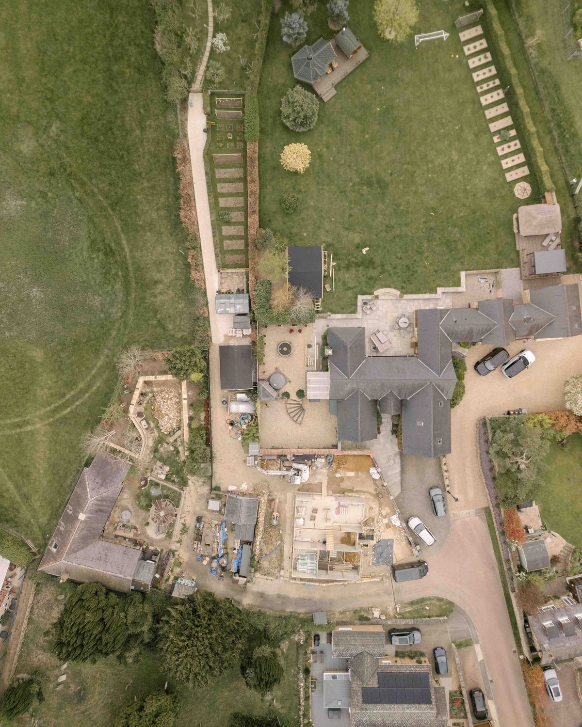 A building plot and its setting from the air